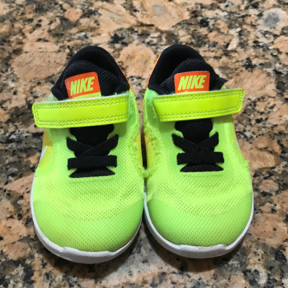 Lil Nike’s Sz 5c
